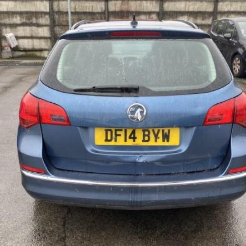 Moteur OPEL ASTRA J SPORTS Photo n°9