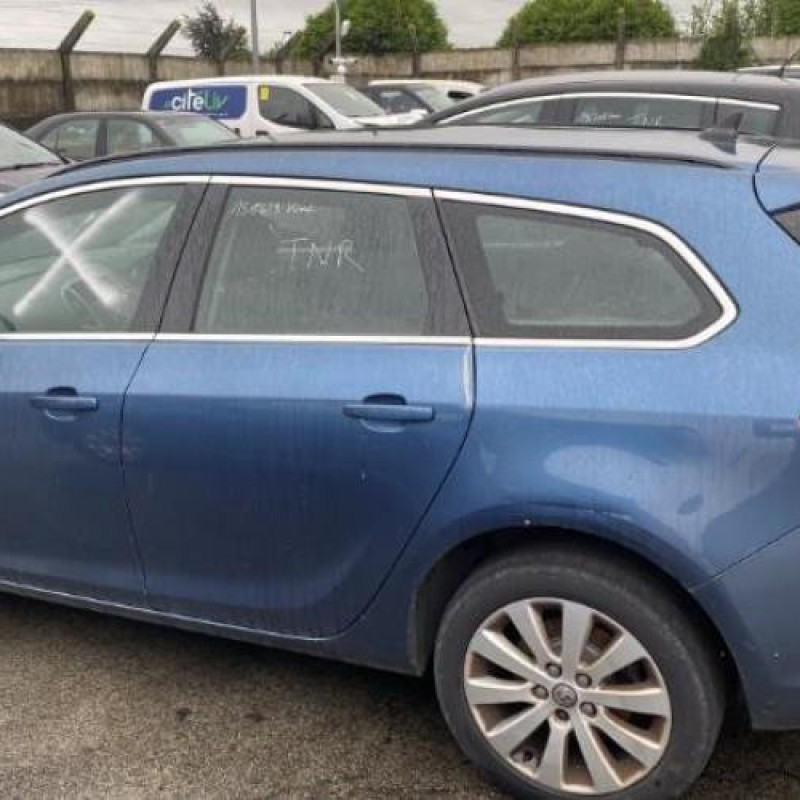 Moteur OPEL ASTRA J SPORTS Photo n°11