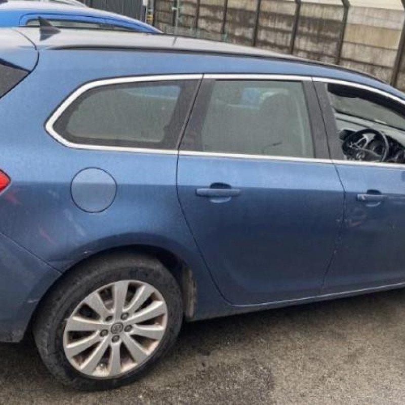 Moteur OPEL ASTRA J SPORTS Photo n°12