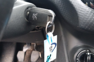PEUGEOT 208 1 PHASE 2 1.2 VTI - 12V