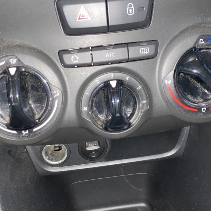 PEUGEOT 208 1 PHASE 2 1.2 VTI - 12V Photo n°27
