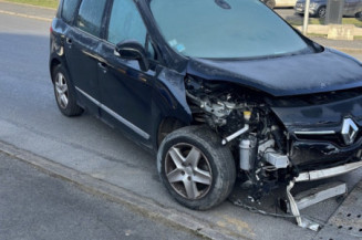 RENAULT GRAND SCENIC 3 PHASE 3 1.5 DCI - 8V TURBO Photo n°1