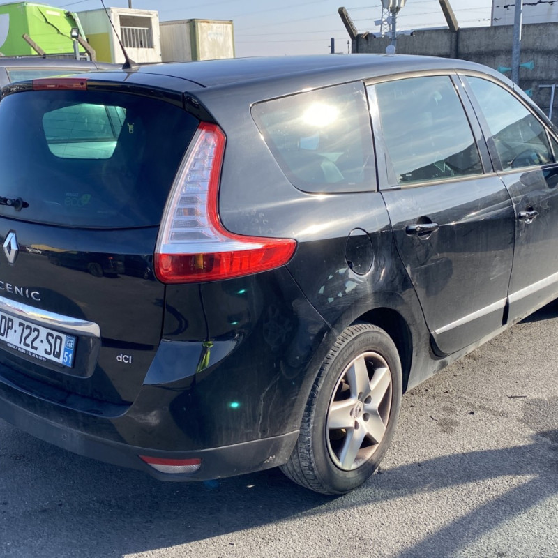 RENAULT GRAND SCENIC 3 PHASE 3 1.5 DCI - 8V TURBO Photo n°14