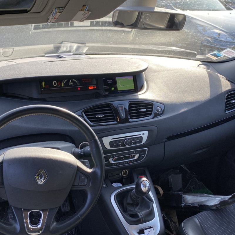 RENAULT GRAND SCENIC 3 PHASE 3 1.5 DCI - 8V TURBO Photo n°25