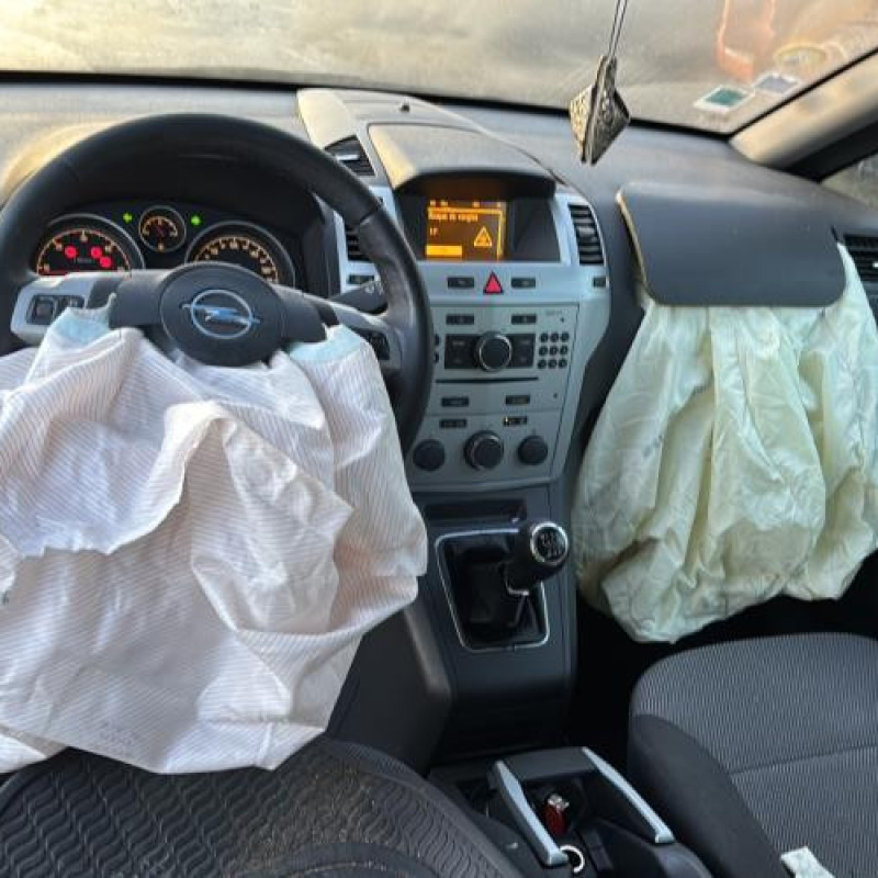 Moteur OPEL ZAFIRA B Photo n°16