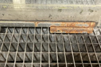 Vitre arriere gauche PEUGEOT 205