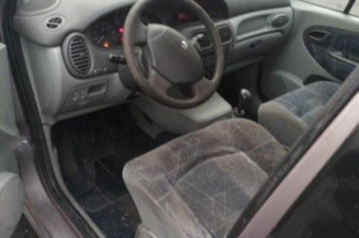Porte avant gauche RENAULT SCENIC 1