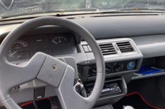 Amortisseur avant droit RENAULT CLIO 1