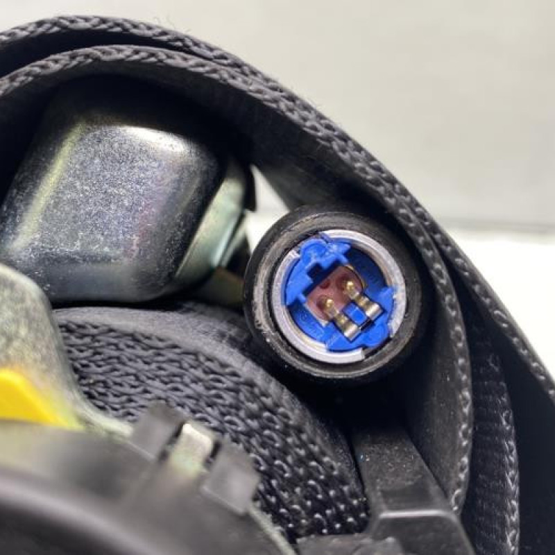 Pretensionneur de ceinture avant droit RENAULT CLIO 4 Photo n°4