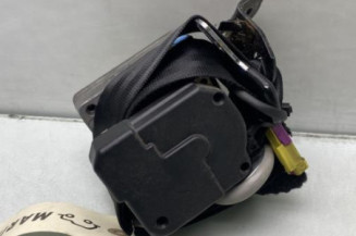 Pretensionneur de ceinture avant gauche VOLKSWAGEN GOLF 4