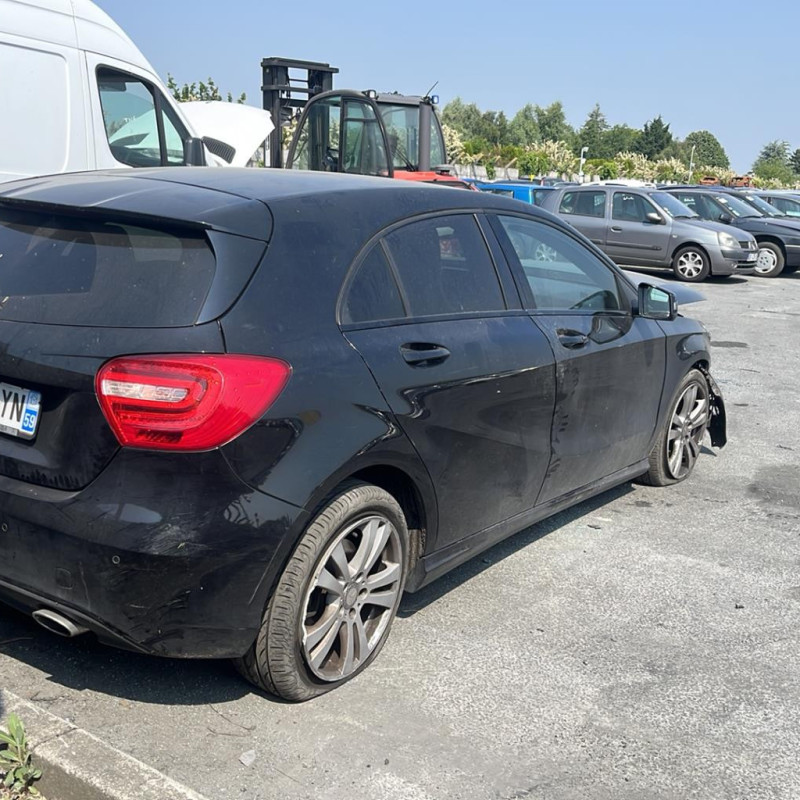 MERCEDES CLASSE A 176 PHASE 1 220 2.2 CDI - 16V TURBO Photo n°5