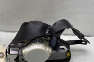 Pretensionneur de ceinture avant gauche FORD FIESTA 6