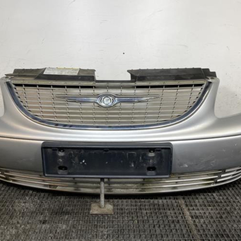 Pare choc avant CHRYSLER VOYAGER 4 Photo n°1