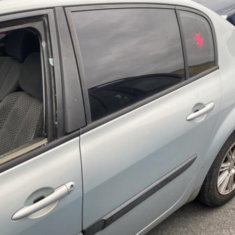 Boitier UCH RENAULT MEGANE 2 Photo n°9