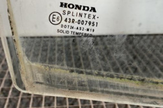 Vitre avant droit HONDA CIVIC 8