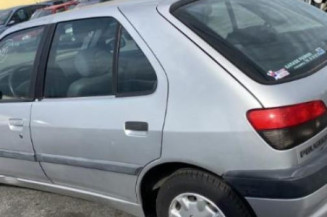 Boitier air bag PEUGEOT 306