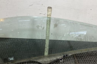 Vitre avant droit HONDA CIVIC 8 Photo n°1