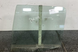 Vitre arriere gauche PEUGEOT 106
