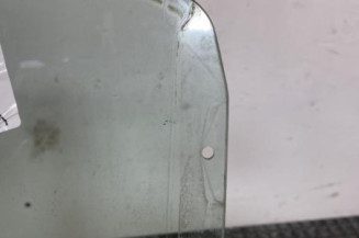 Vitre arriere gauche PEUGEOT 106