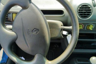 Pare choc avant RENAULT TWINGO 1