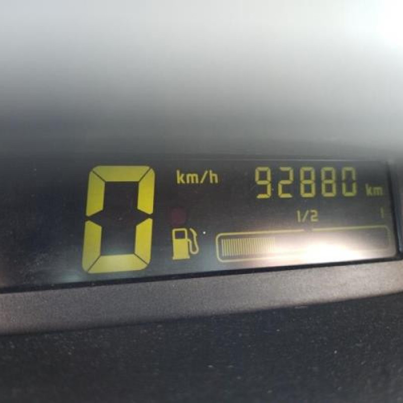 Pare choc avant RENAULT TWINGO 1 Photo n°14