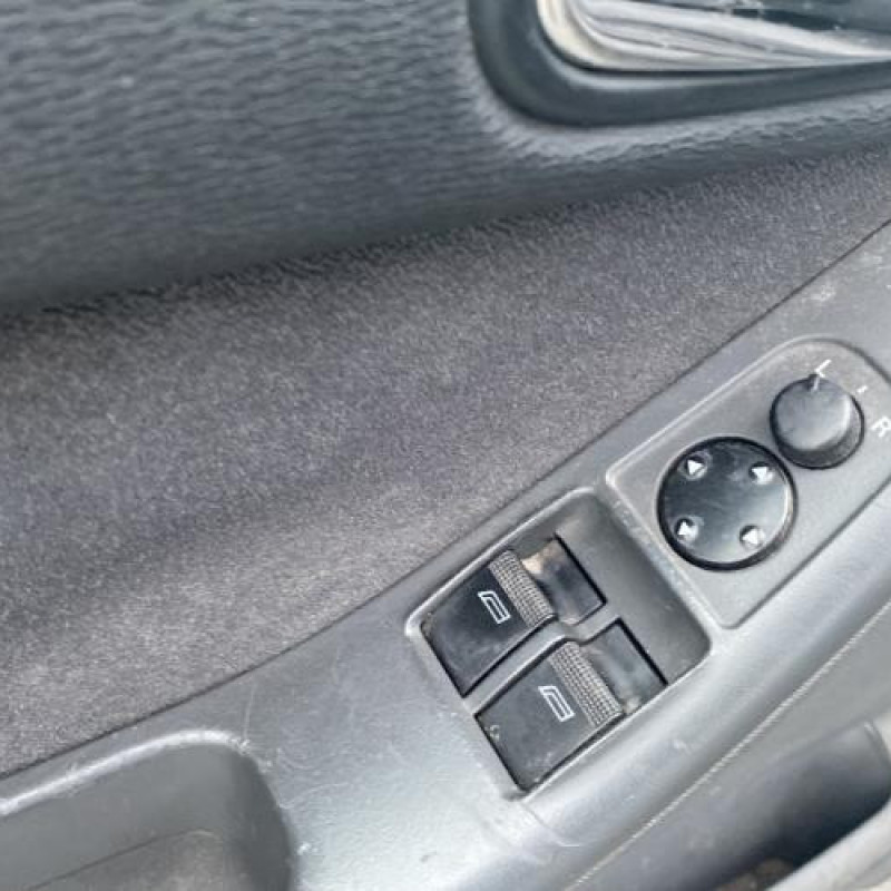 Bras essuie glace arriere AUDI A3 1 Photo n°14