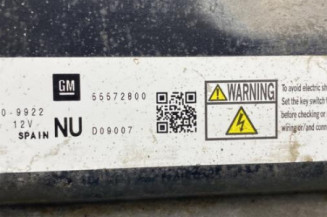 Calculateur moteur OPEL ZAFIRA B