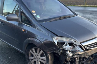 Calculateur moteur OPEL ZAFIRA B
