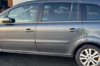 Calculateur moteur OPEL ZAFIRA B