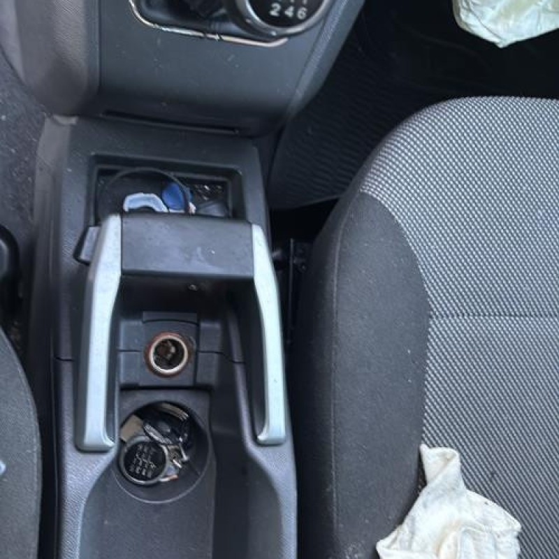 Calculateur moteur OPEL ZAFIRA B Photo n°19