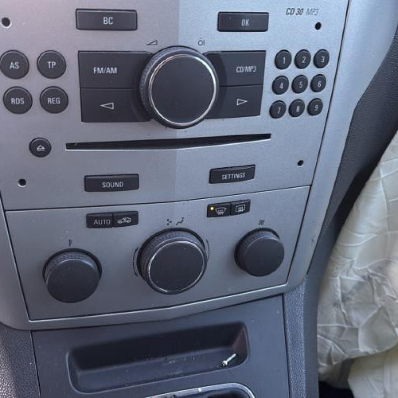 Calculateur moteur OPEL ZAFIRA B Photo n°20