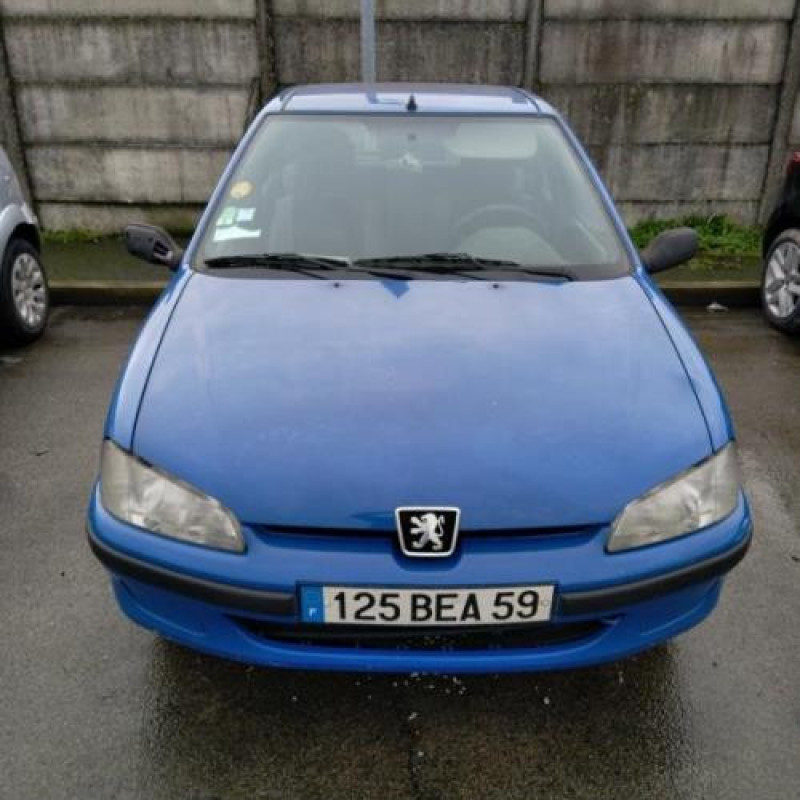 Pare choc avant PEUGEOT 106 Photo n°7