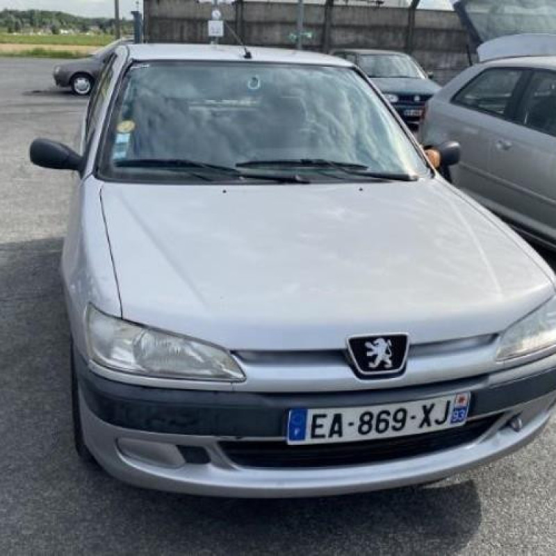 Bouton de warning PEUGEOT 306 Photo n°11