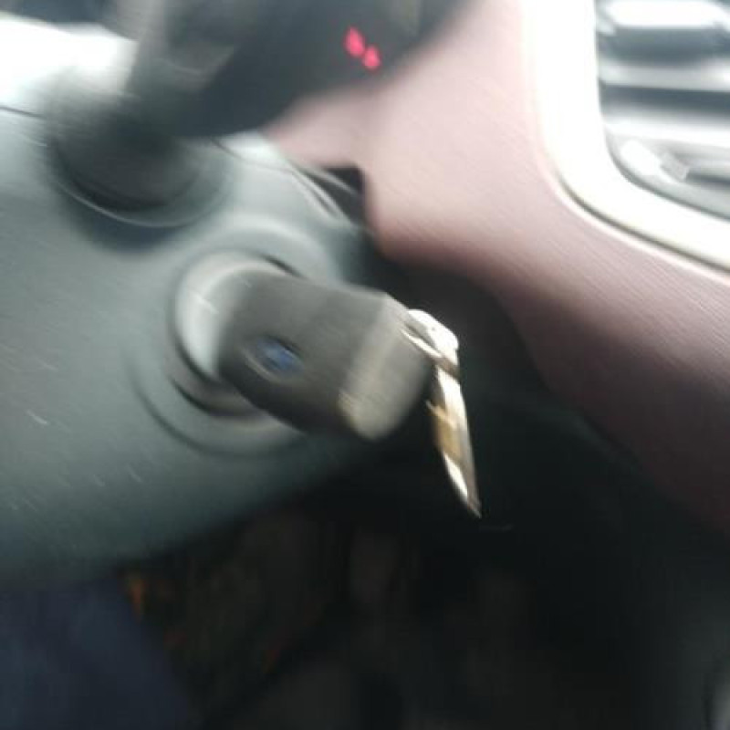 Calculateur moteur FORD FIESTA 6 Photo n°12