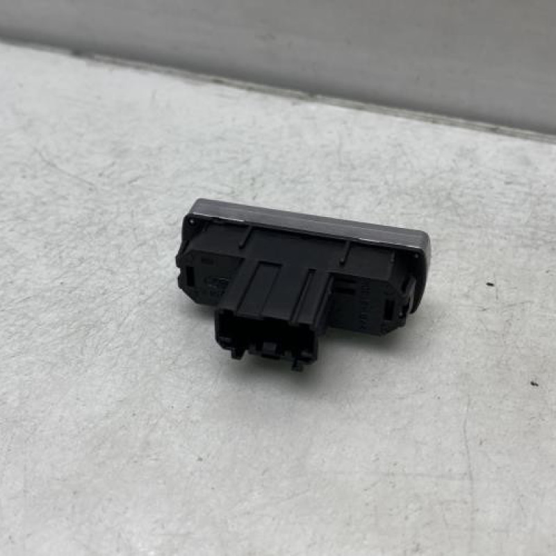 Bouton de warning FORD MONDEO 3 Photo n°2