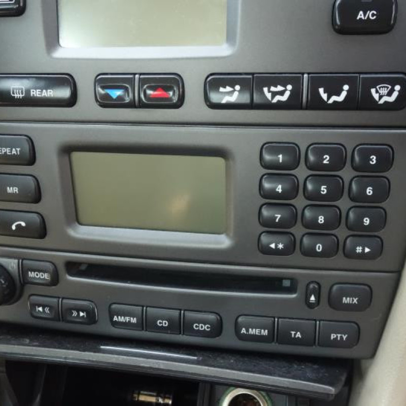 Bouton de warning JAGUAR X-TYPE Photo n°9