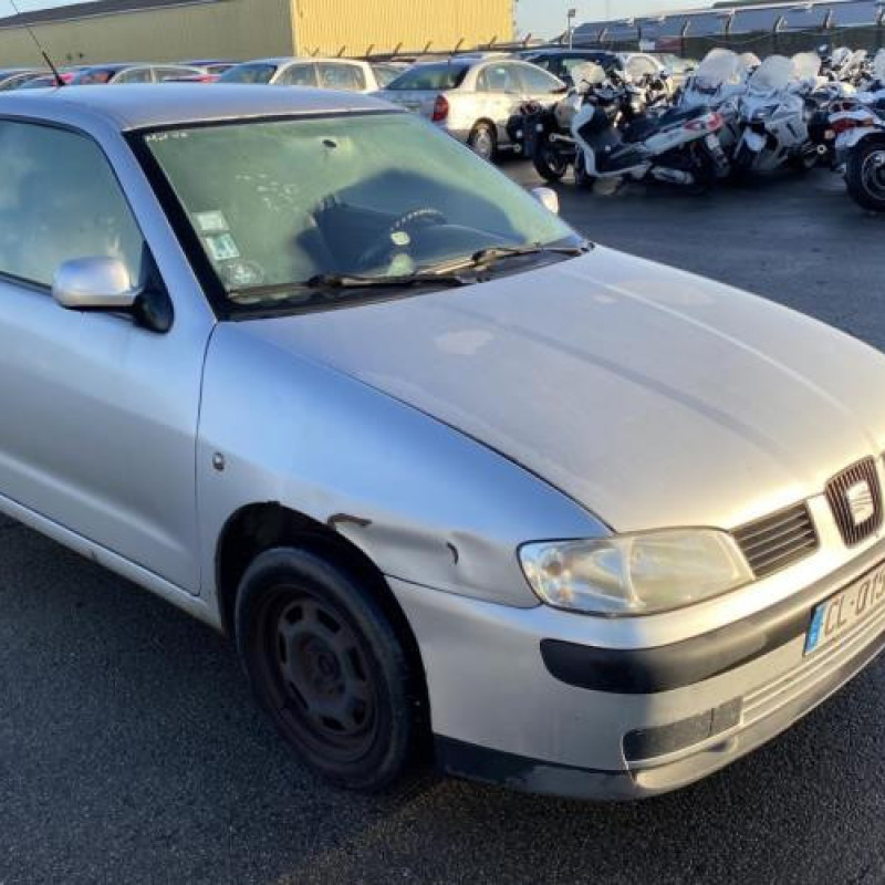 Bouton de warning SEAT IBIZA 2 Photo n°5