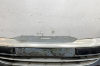 Pare choc avant RENAULT MEGANE 1 Photo n°1