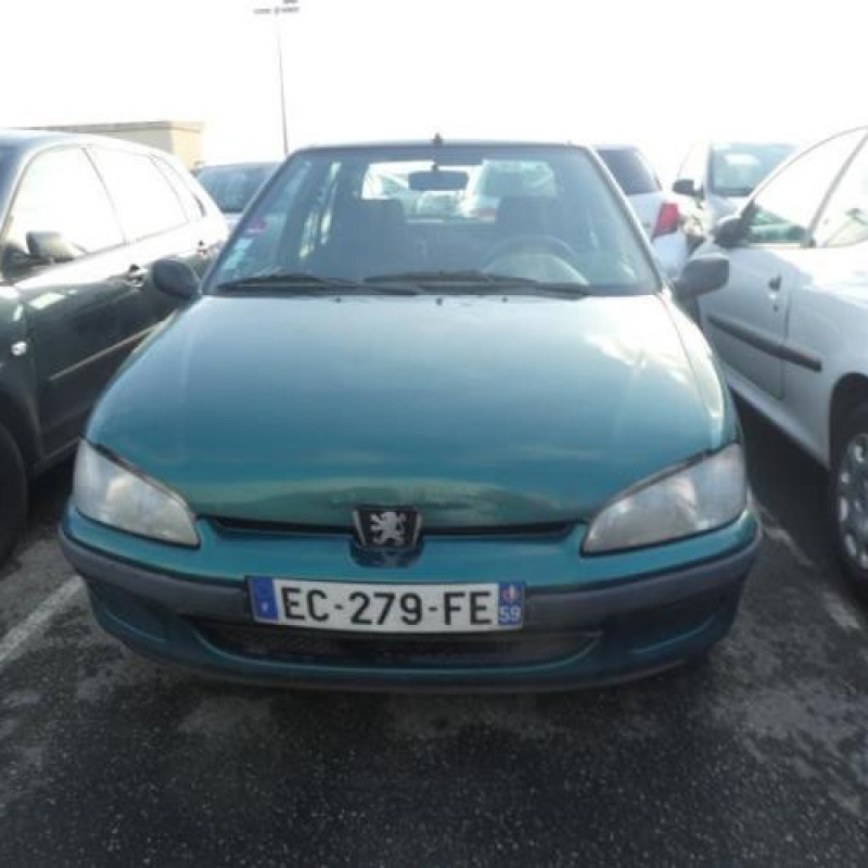 Vitre arriere droit PEUGEOT 106 Photo n°12