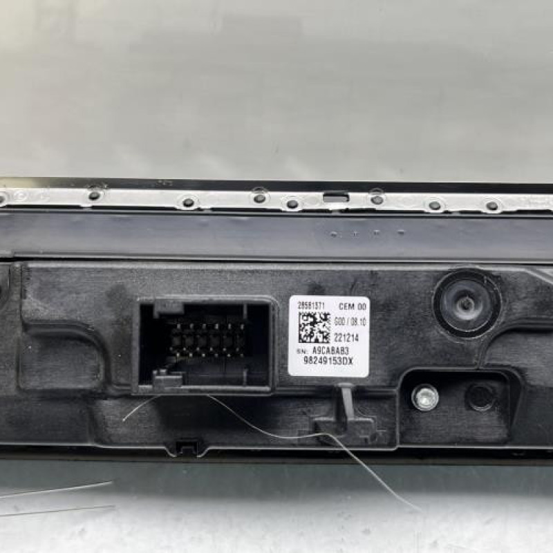 Bouton de warning PEUGEOT 5008 2 Photo n°4