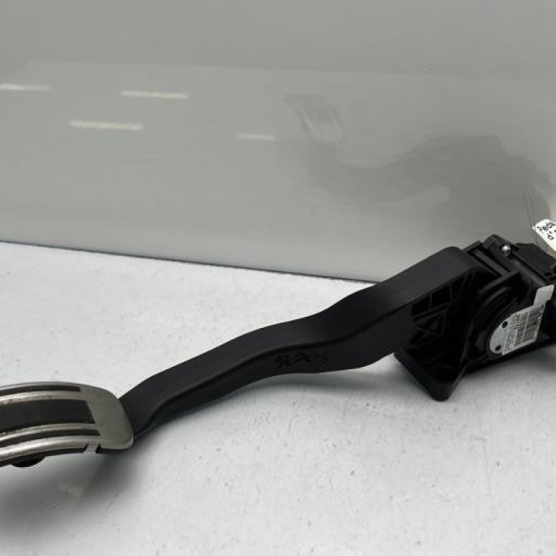 Pedalier d'accelerateur PEUGEOT 5008 2 Photo n°1