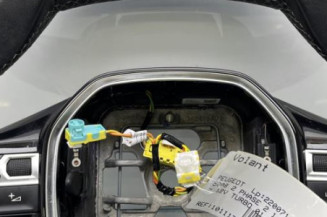 Volant PEUGEOT 5008 2