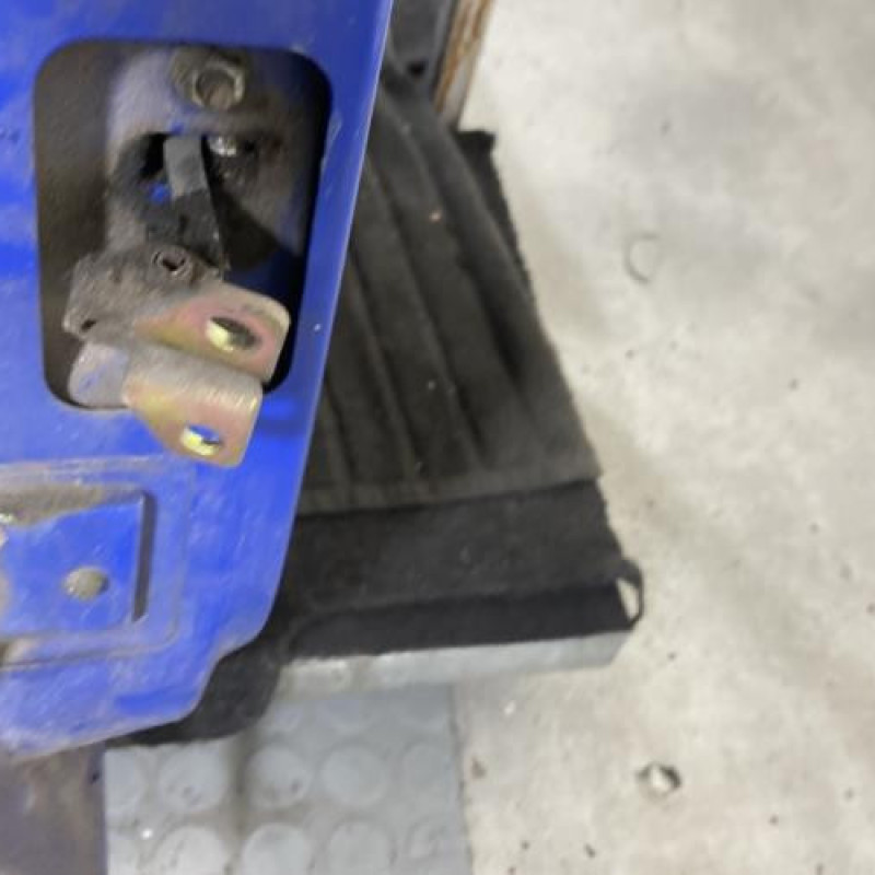 Porte arriere droit PEUGEOT 106 Photo n°4