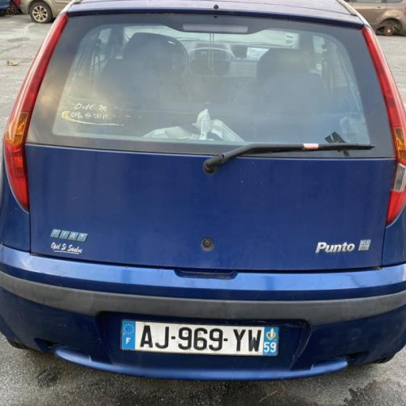 Porte avant droit FIAT PUNTO 2 Photo n°16