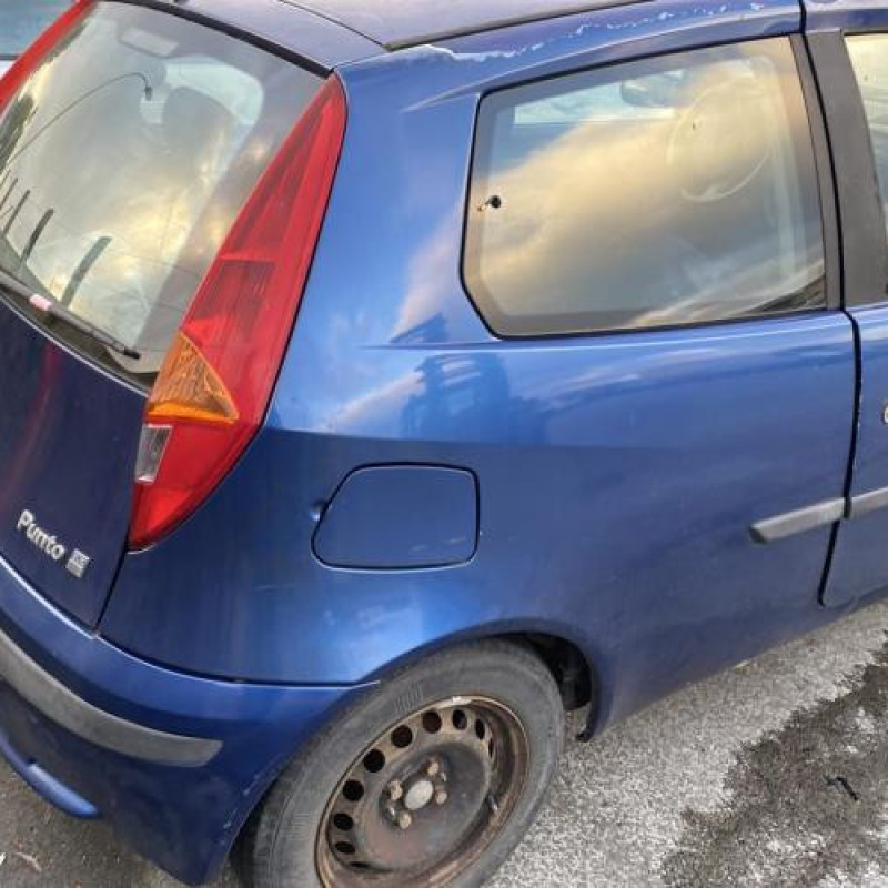 Porte avant droit FIAT PUNTO 2 Photo n°17