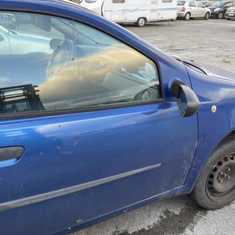 Porte avant droit FIAT PUNTO 2 Photo n°19