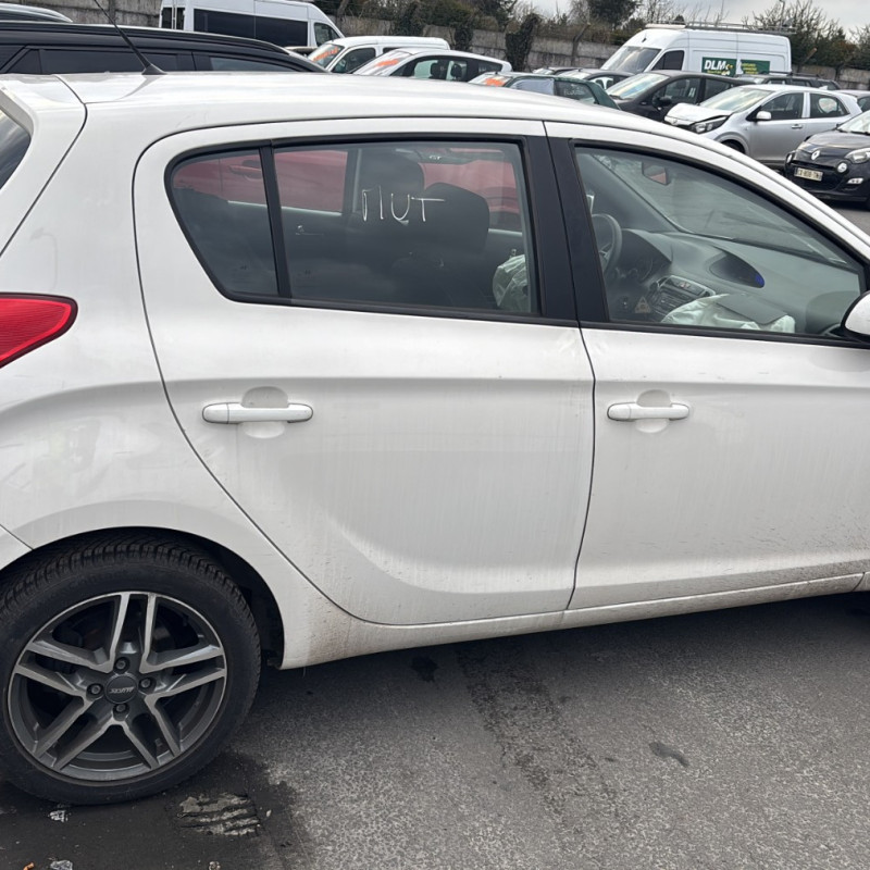 HYUNDAI I 20 1 PHASE 2 1.1 CRDI - 12V TURBO Photo n°7