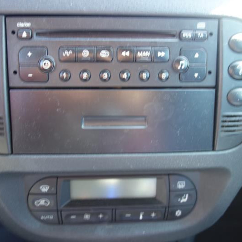 Retroviseur droit CITROEN C2 Photo n°9