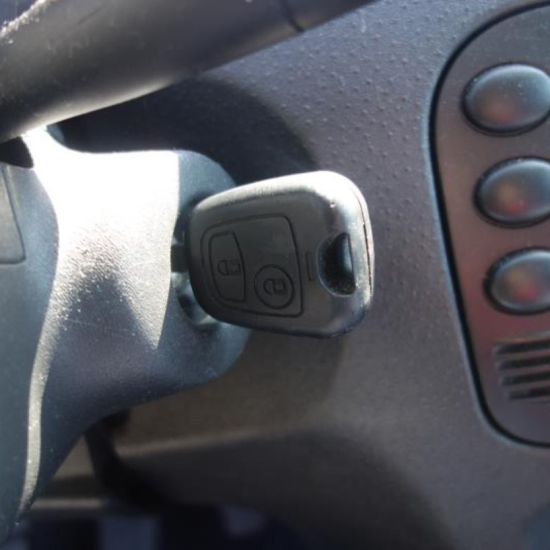 Retroviseur droit CITROEN C2 Photo n°10