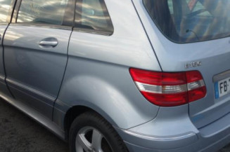 Porte avant droit MERCEDES CLASSE B 245